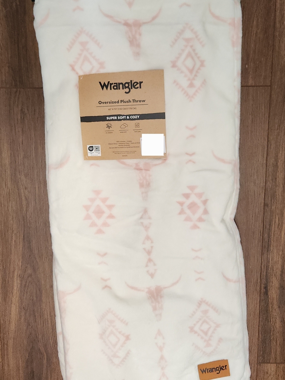 Wrangler Cream and Blush Aztec Steerhead Plush Throw